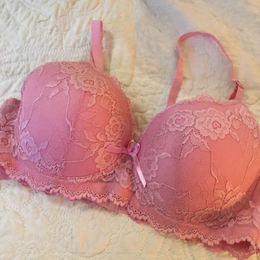 Rose pink bra. Lightly padded. 38C NWOT